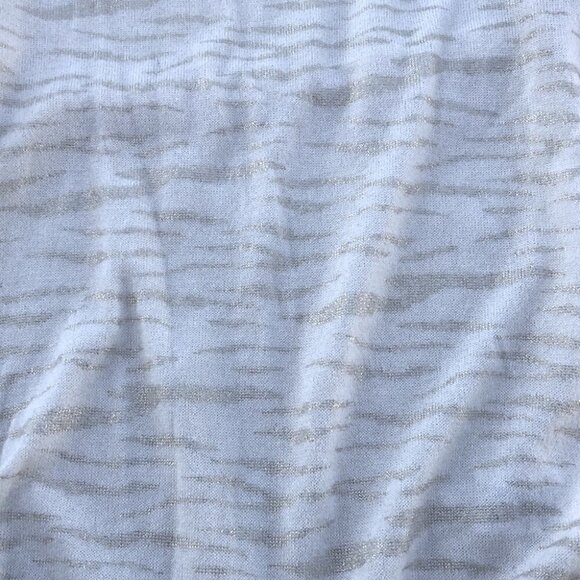 Heartsoul Tiger Striped Off White and Gold Sweater Size Small - Picture 2 of 7